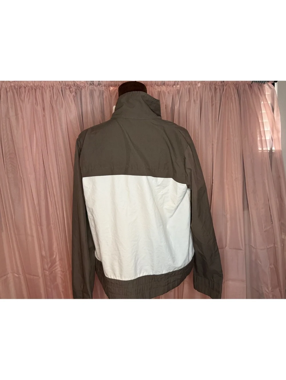 Nike brown white
